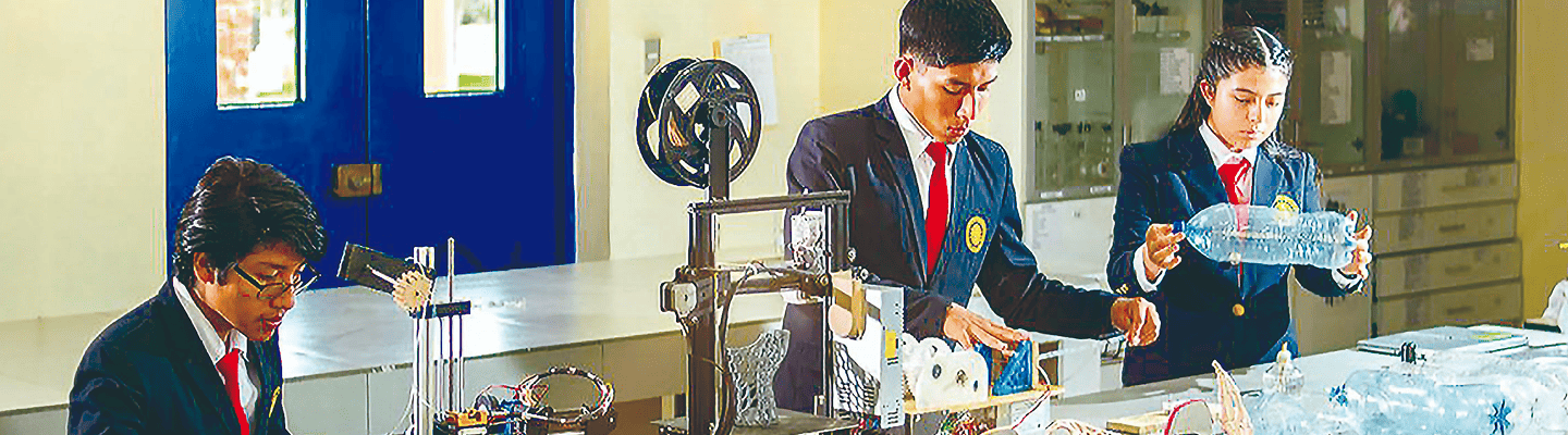 Students participating in Samsung Solve for Tomorrow are working on developing their projects.