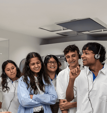 Solve Ambassadors students are enjoying their experience with Samsung Mobile.