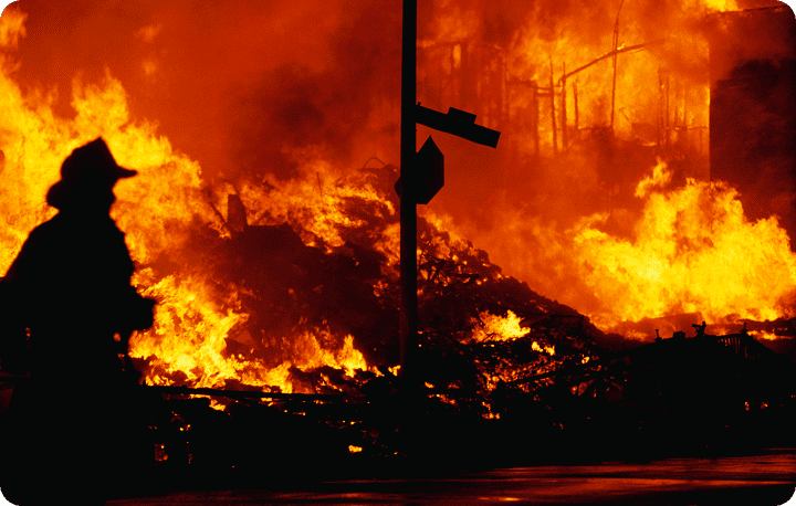 A large forest fire in Gyeongsangbuk-do, South Korea, has caused nearby villages to be completely burned down.