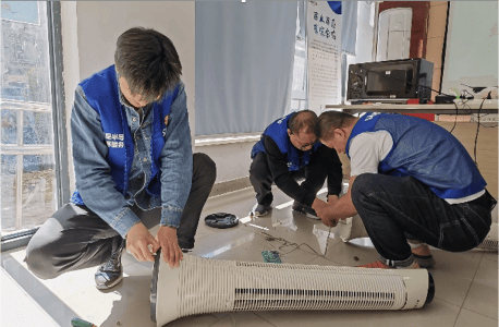 Samsung employees in China are visiting welfare institutions to repair home appliances.